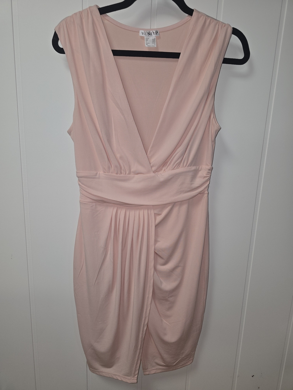 VENUS Blush Pink Sleeveless V-Neck Midi Dress